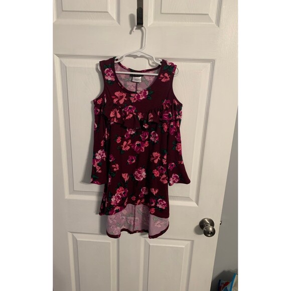 R.M.L.A. Cold Shoulder Top. Size 8. - Picture 1 of 4